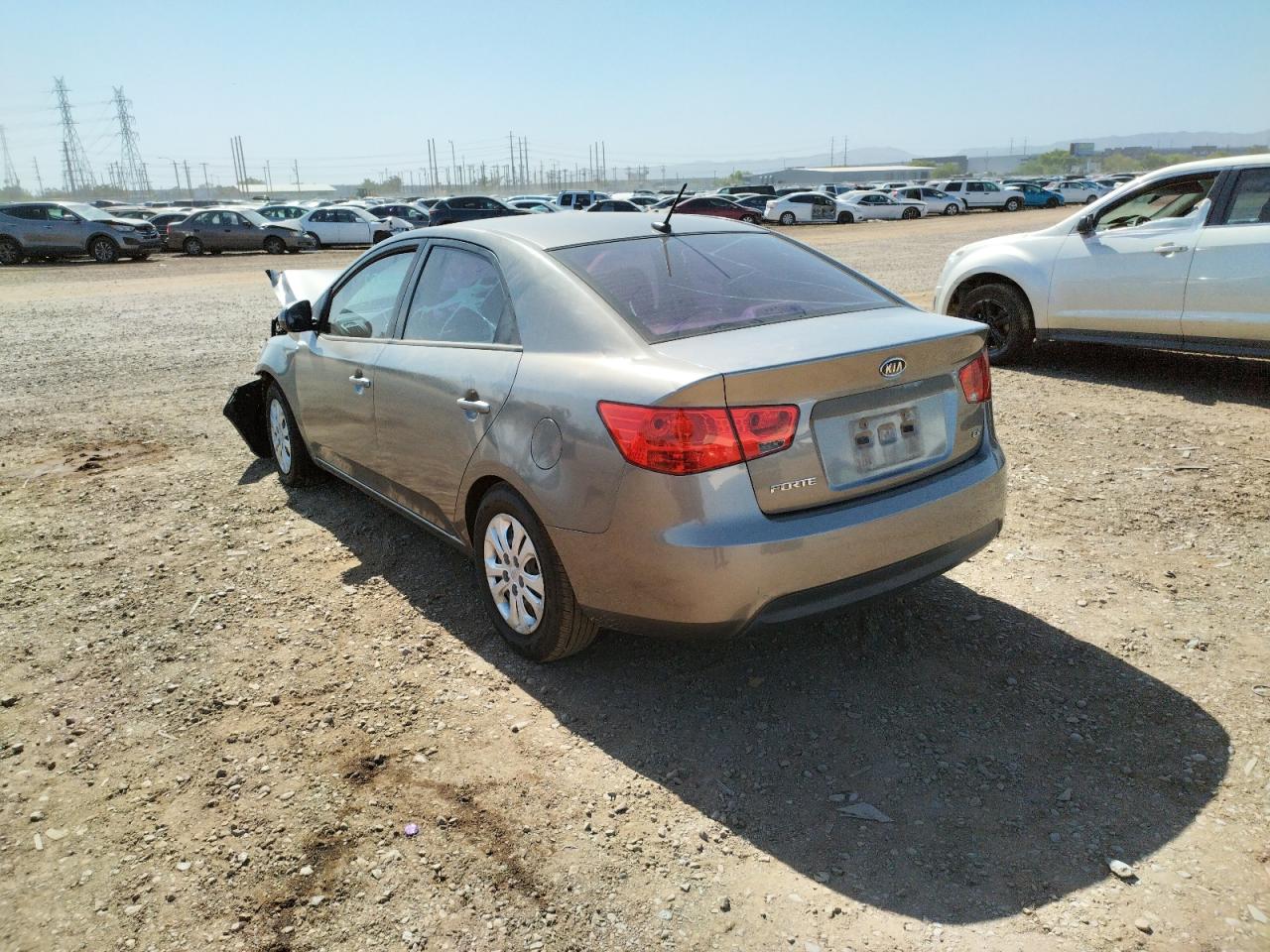 Photo 3 from auction – 2011 KIA FORTE EX with VIN KNAFU4A21B5448093