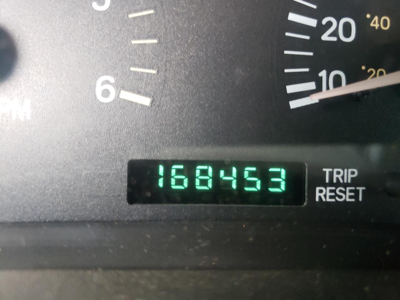 Photo 8 from auction – 2000 JEEP CHEROKEE S with VIN 1J4FT48S4YL189318