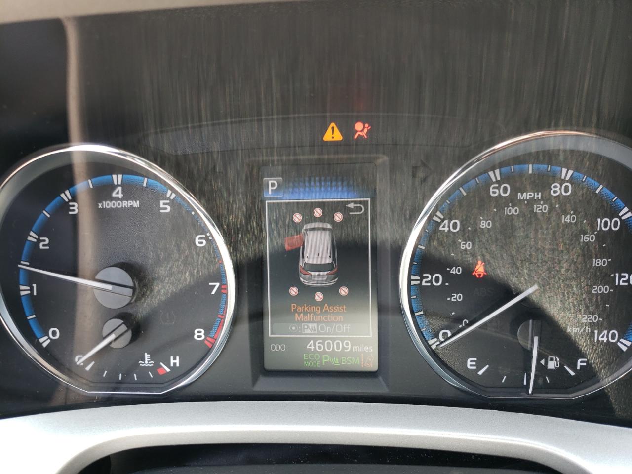 Photo 13 from auction – 2017 TOYOTA RAV4 LIMIT with VIN 2T3YFREV3HW336811