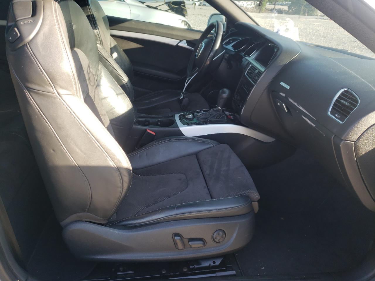 Photo 5 from auction – 2011 AUDI A5 PRESTIG with VIN WAUWFAFR5BA058541