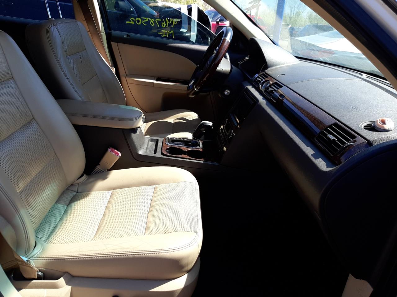 Photo 5 from auction – 2008 FORD TAURUS LIM with VIN 1FAHP25W28G105610