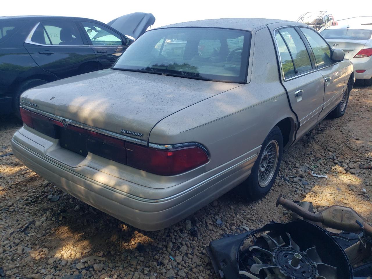 Photo 4 from auction – 1997 MERCURY GRAND MARQ with VIN 2MELM75W1VX734368