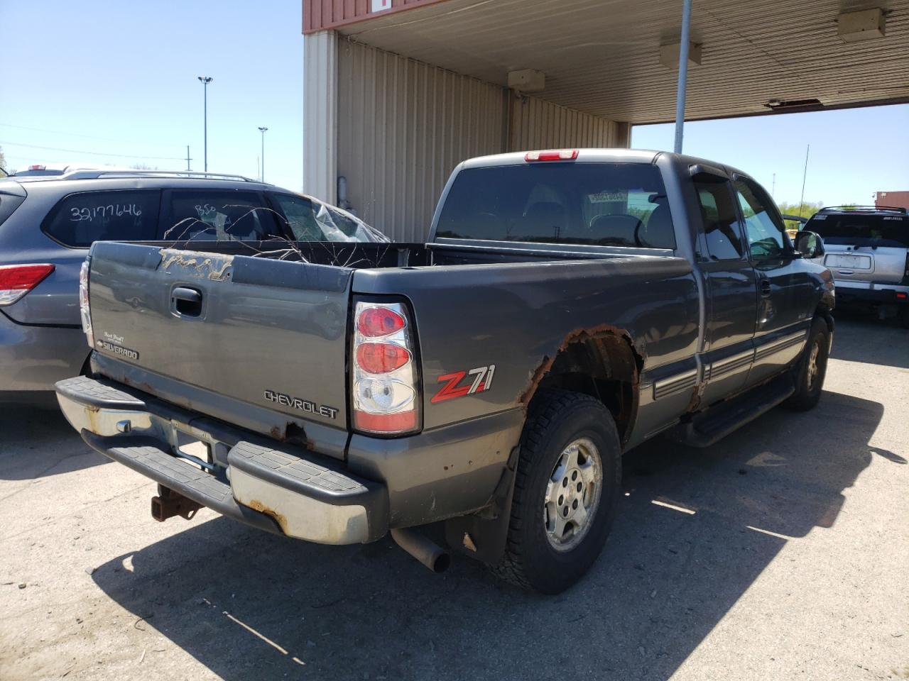 Photo 4 from auction – 1999 CHEVROLET SILVERADO with VIN 2GCEK19T7X1209771