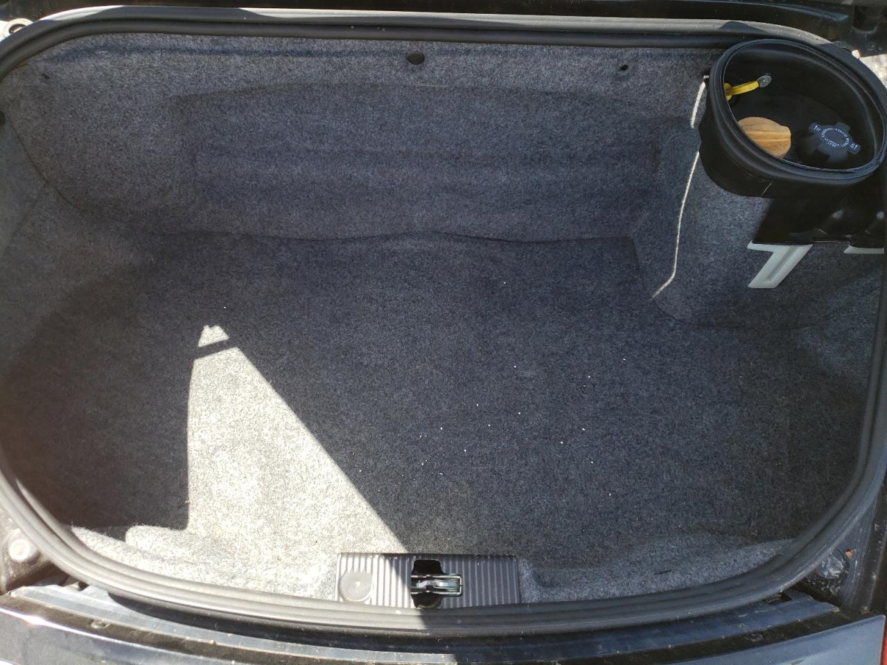 Photo 7 from auction – 1999 PORSCHE BOXSTER with VIN WP0CA2981XU625783