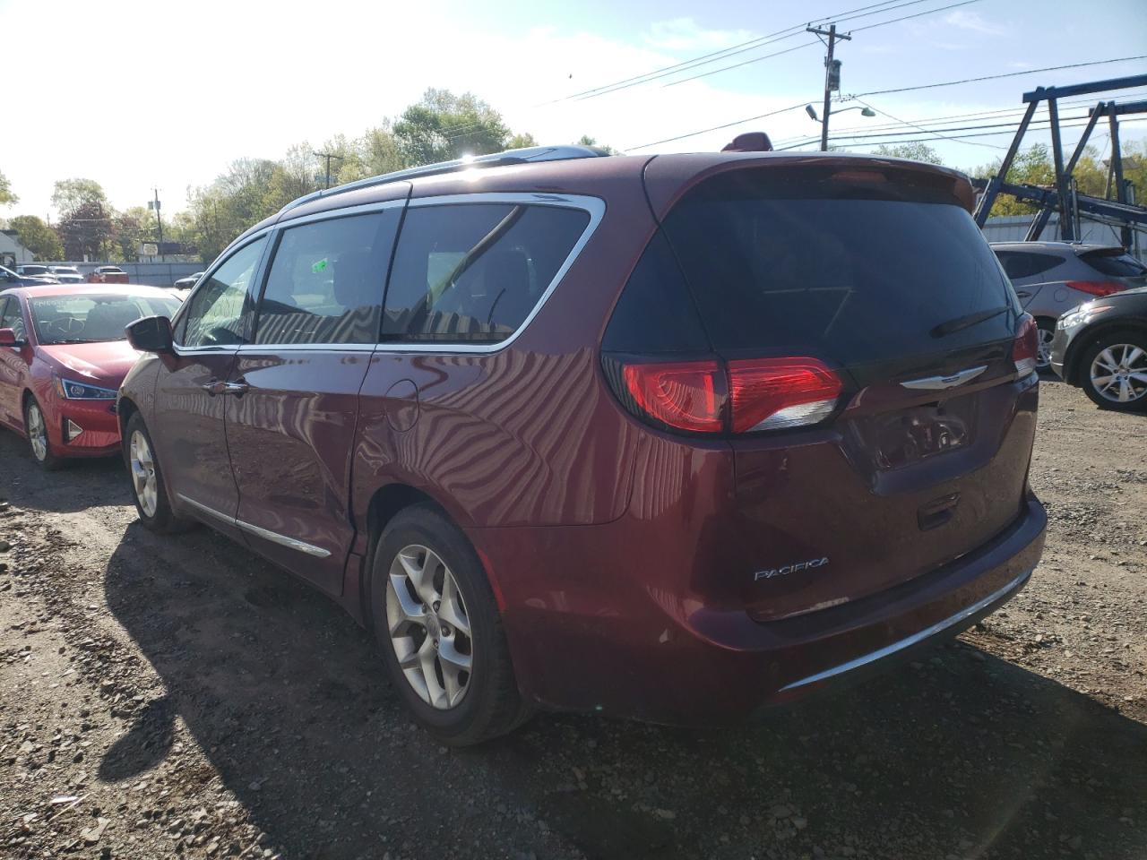 Photo 3 from auction – 2018 CHRYSLER PACIFICA T with VIN 2C4RC1EG5JR197667