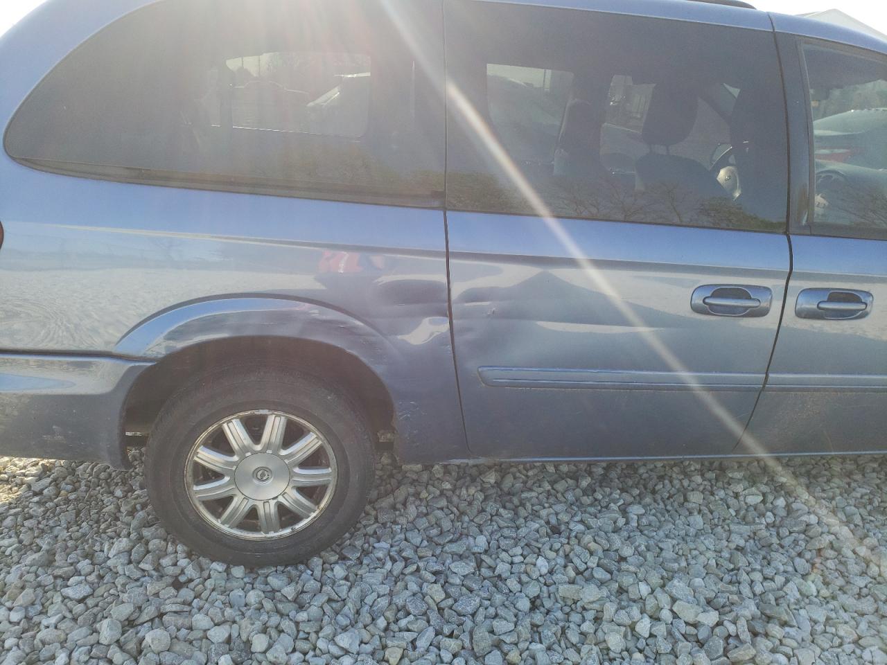 Photo 9 from auction – 2007 DODGE GRAND CARA with VIN 2D4GP44L67R268012