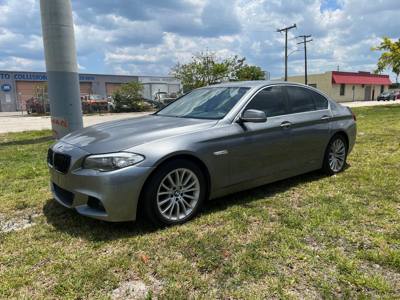 Foto 2 de la subasta – 2012 BMW 528 I con VIN WBAXG5C5XCDX03534