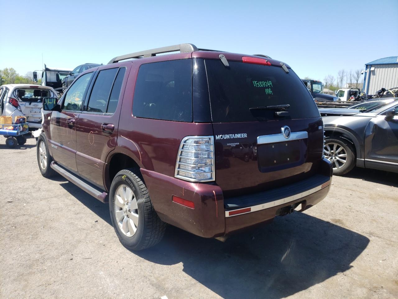 Photo 3 from auction – 2007 MERCURY MOUNTAINEE with VIN 4M2EU47E57UJ08890