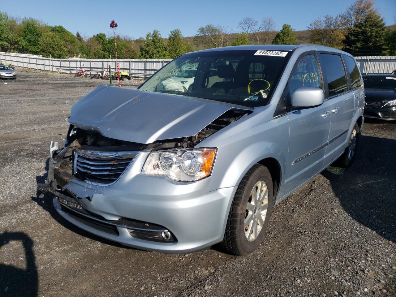Photo 2 from auction – 2013 CHRYSLER TOWN & COU with VIN 2C4RC1BG6DR511335