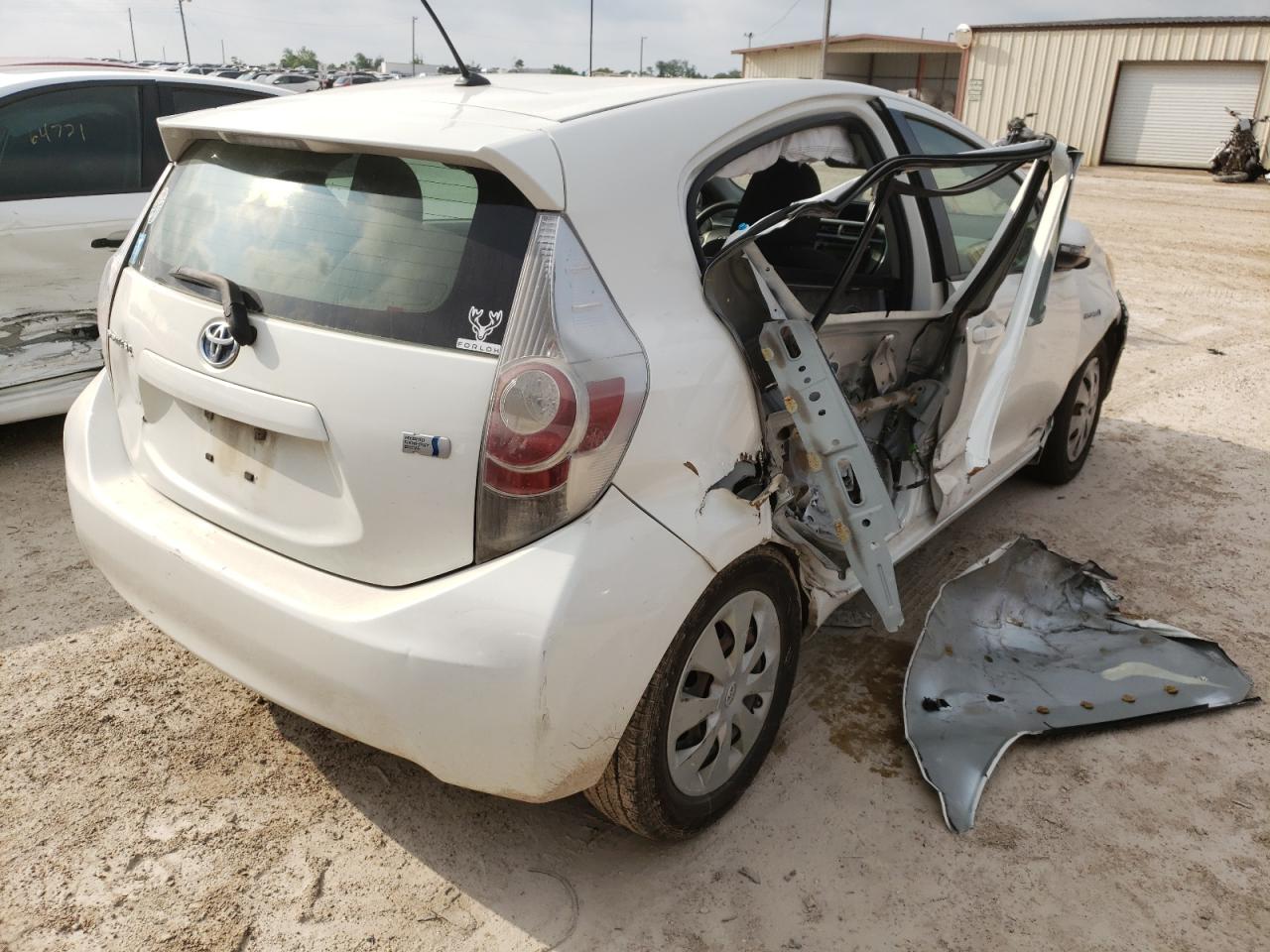 Photo 4 from auction – 2012 TOYOTA PRIUS with VIN JTDKDTB31C1006894