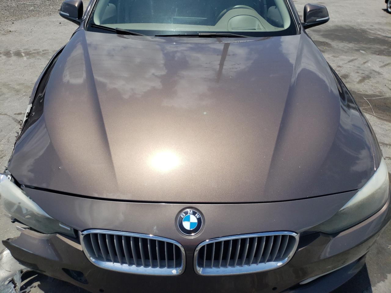 Photo 7 from auction – 2012 BMW 328 I with VIN WBA3A5C52CF348816