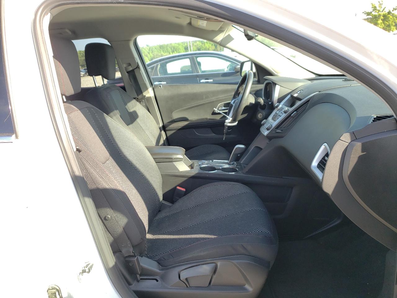 Photo 5 from auction – 2010 CHEVROLET EQUINOX LT with VIN 2CNALDEWXA6255758