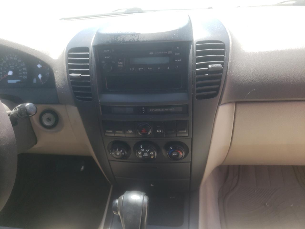 Photo 9 from auction – 2006 KIA SORENTO EX with VIN KNDJD733065526597