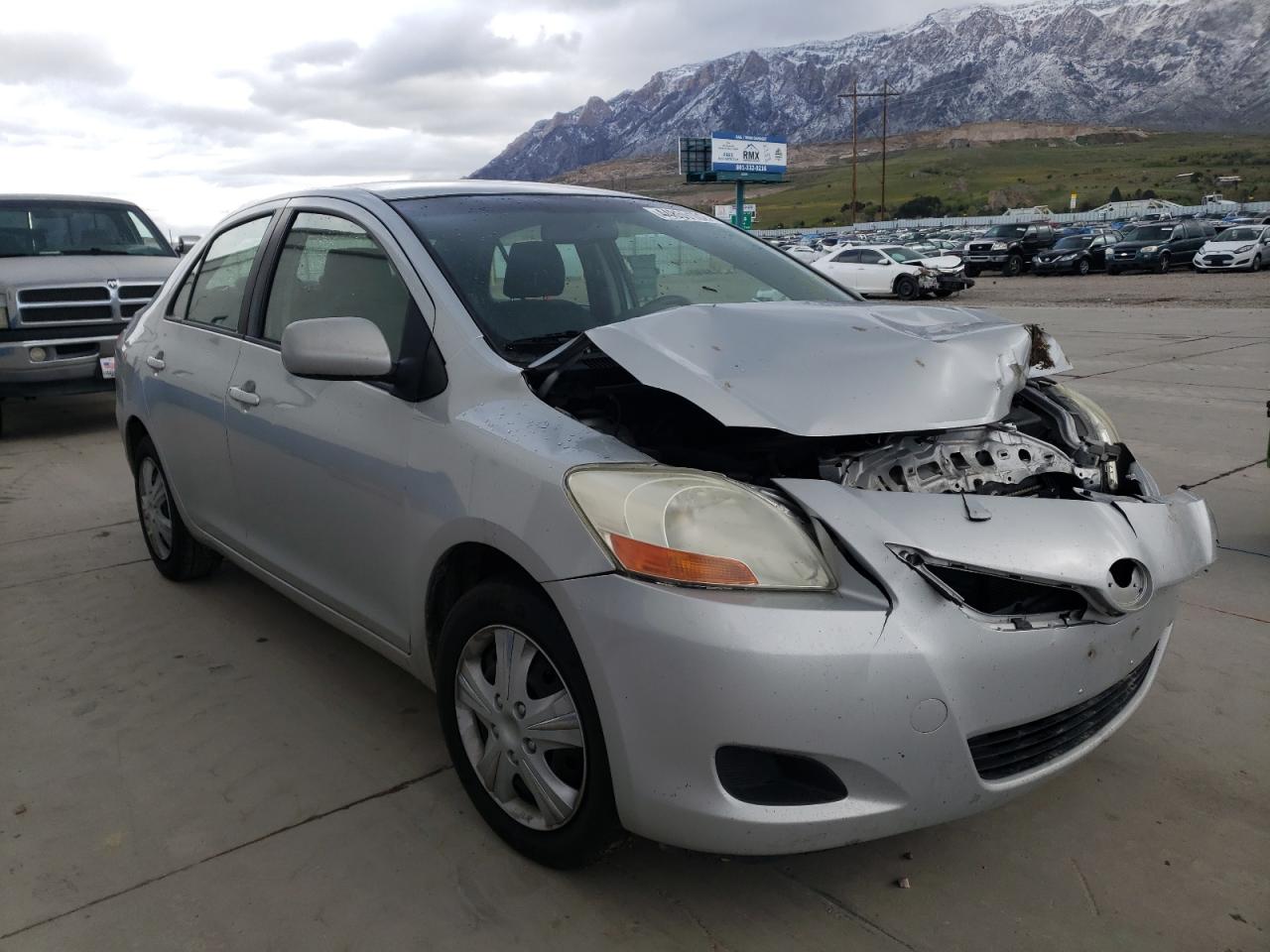 TOYOTA YARIS 2008 with VIN JTDBT923684032838 - Photo from auction