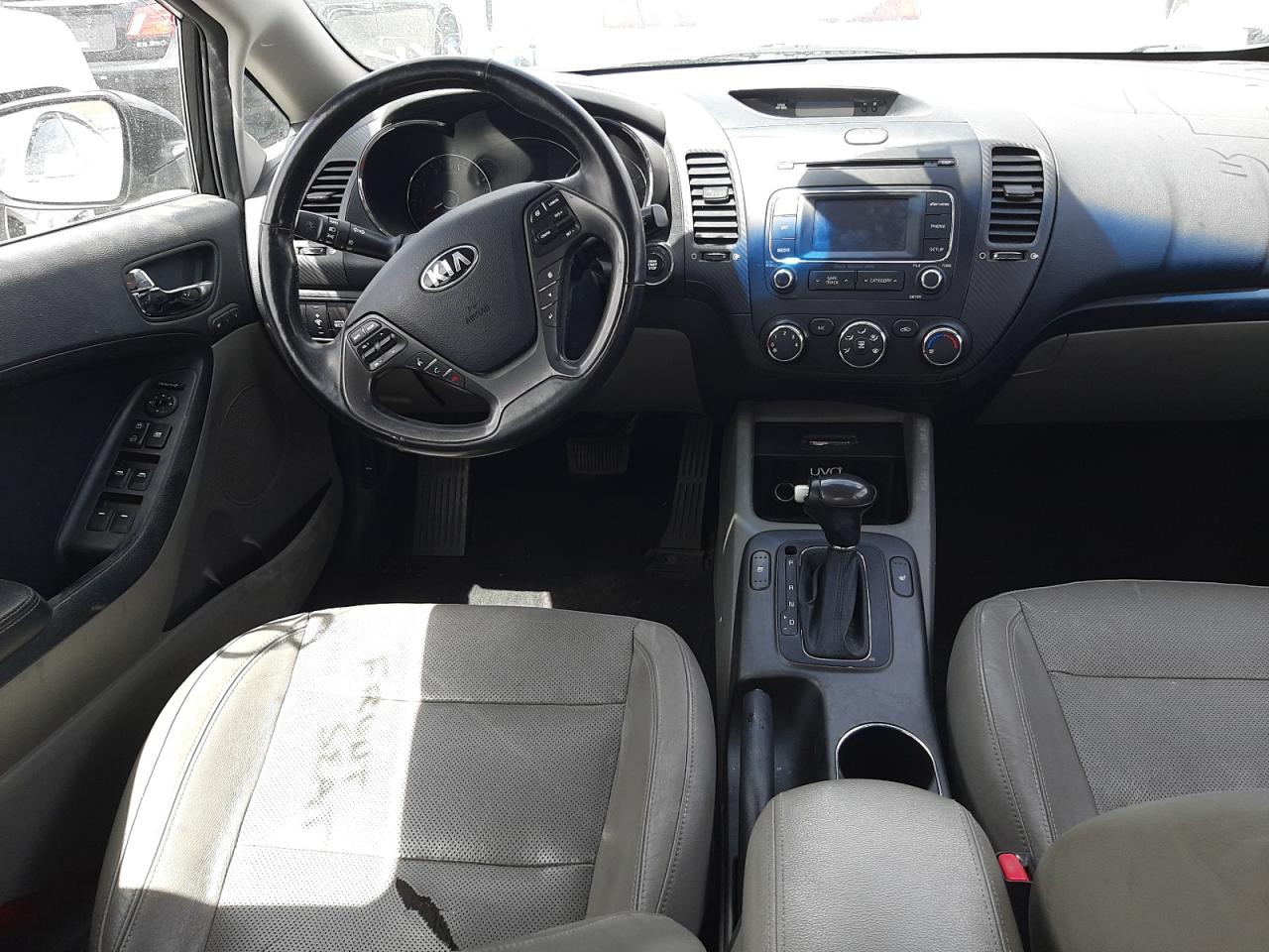 Photo 9 from auction – 2014 KIA FORTE EX with VIN KNAFZ4A8XE5060001