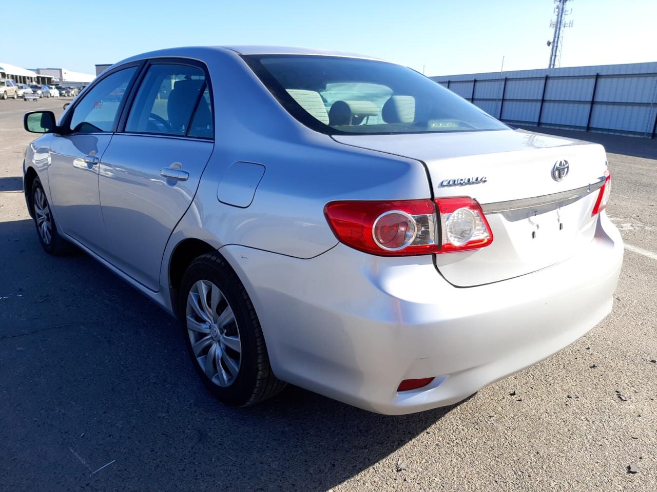 Photo 3 from auction – 2013 TOYOTA CORROLA with VIN 5YFBU4EE1DP217383