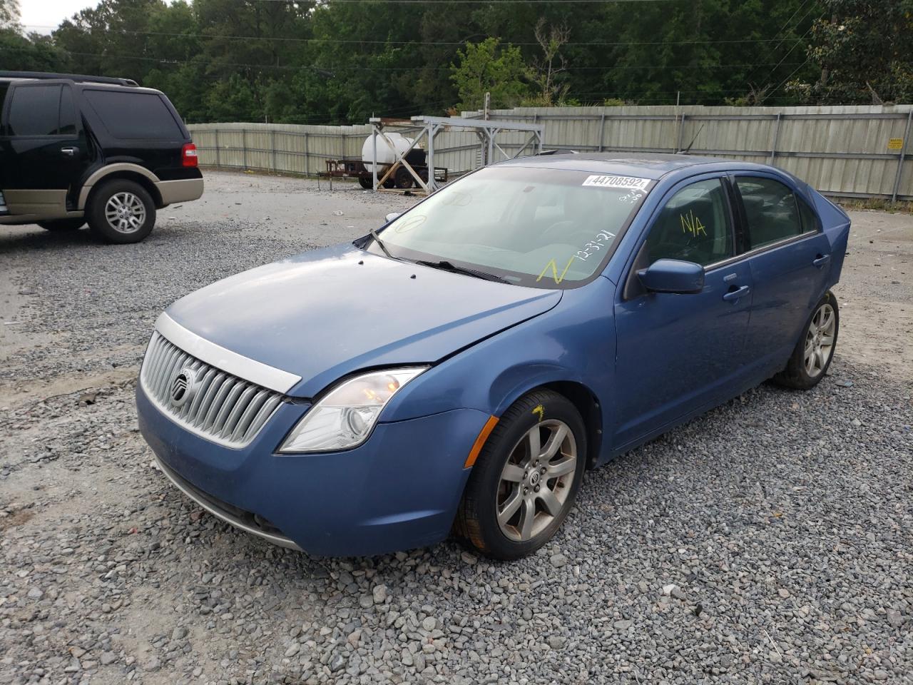 Photo 2 from auction – 2010 MERCURY MILAN PREM with VIN 3MEHM0JG8AR658667