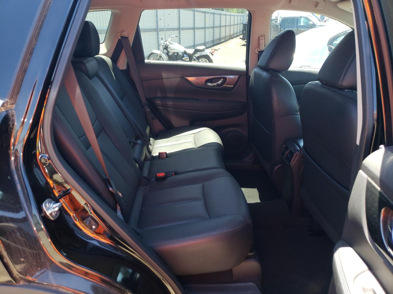 Photo 6 from auction – 2014 NISSAN ROGUE S with VIN 5N1AT2MV0EC863802