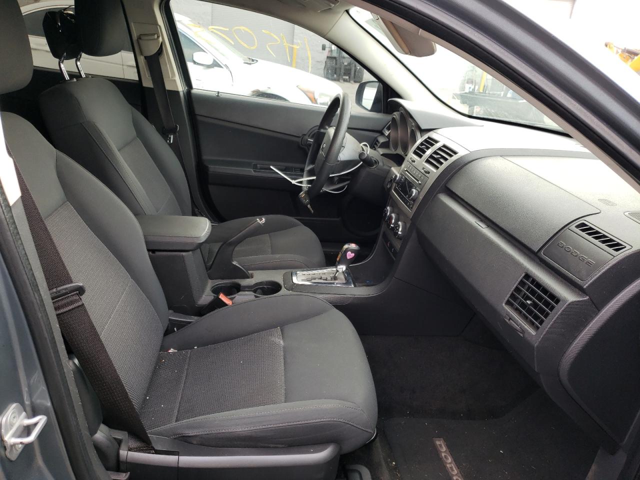 Photo 5 from auction – 2010 DODGE AVENGER SX with VIN 1B3CC4FD8AN195616