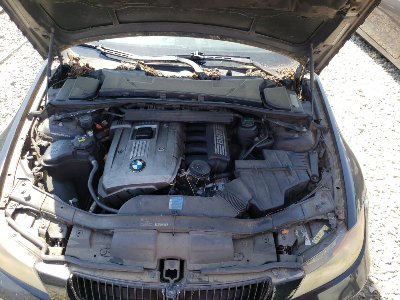 Photo 7 from auction – 2006 BMW 330 I with VIN WBAVB33596PS15110