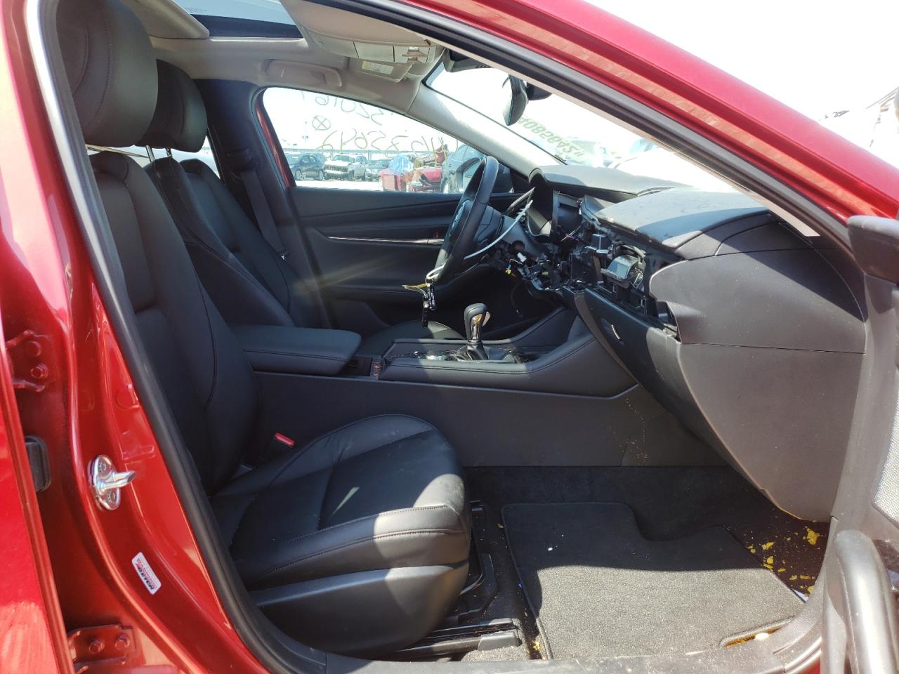 Photo 5 from auction – 2021 MAZDA 3 with VIN JM1BPBAY6M1320167