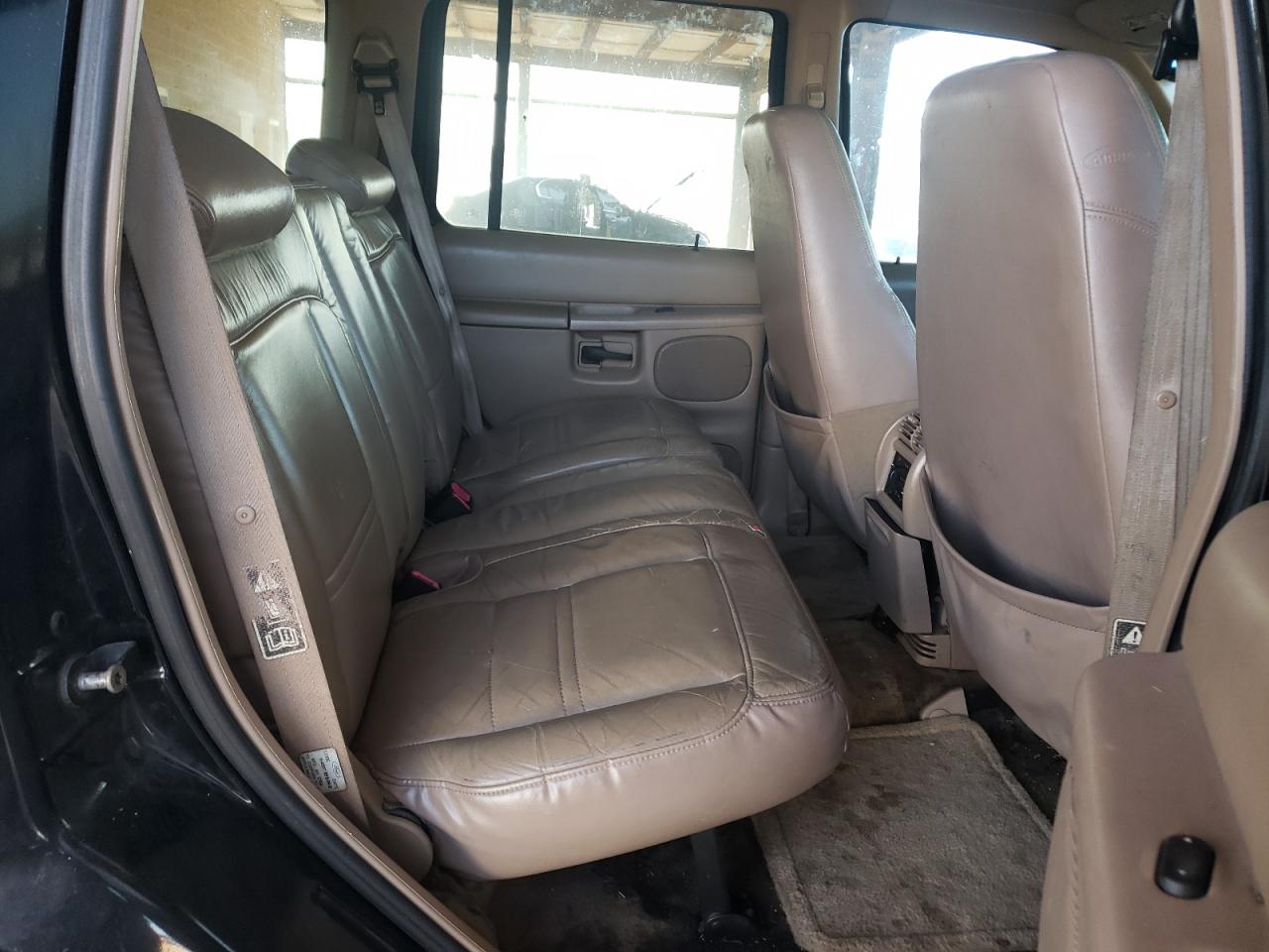 Photo 6 from auction – 2000 FORD EXPLORER E with VIN 1FMDU64P6YZA34978