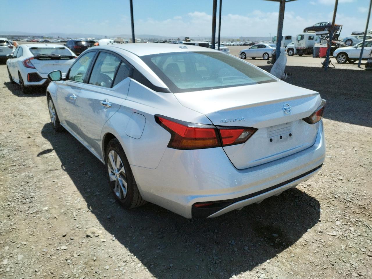 Photo 3 from auction – 2020 NISSAN ALTIMA S with VIN 1N4BL4BV6LC251663