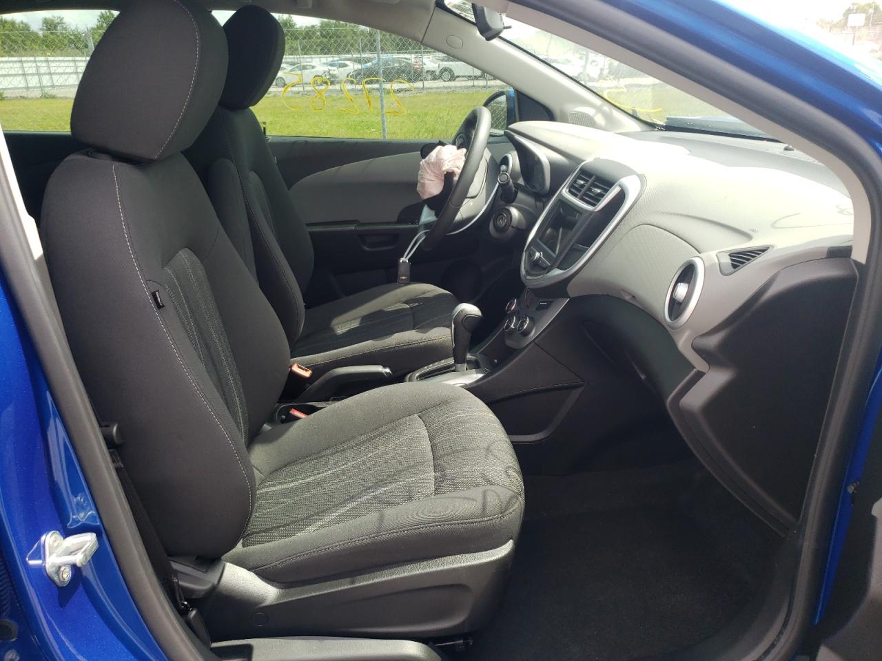 Photo 5 from auction – 2019 CHEVROLET SONIC LT with VIN 1G1JD5SB6K4121821
