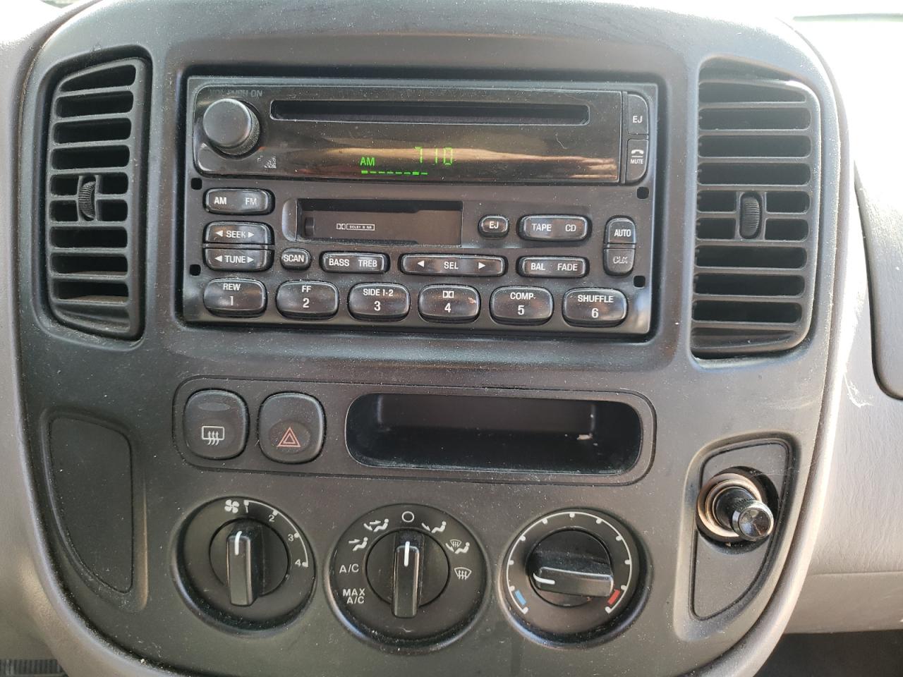 Photo 9 from auction – 2001 FORD ESCAPE XLT with VIN 1FMYU03121KF18494