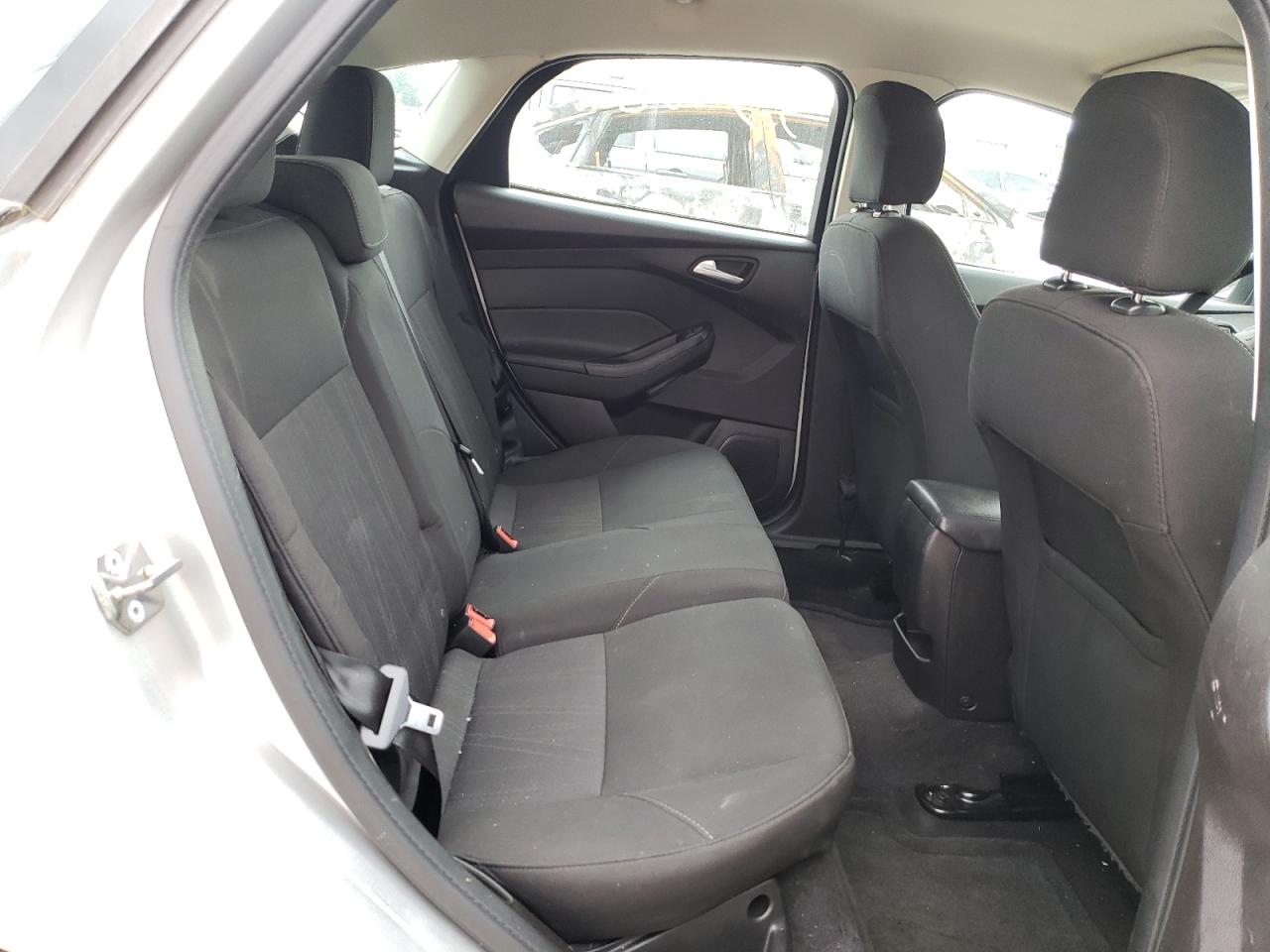 Photo 6 from auction – 2017 FORD FOCUS SE with VIN 1FADP3K29HL274892