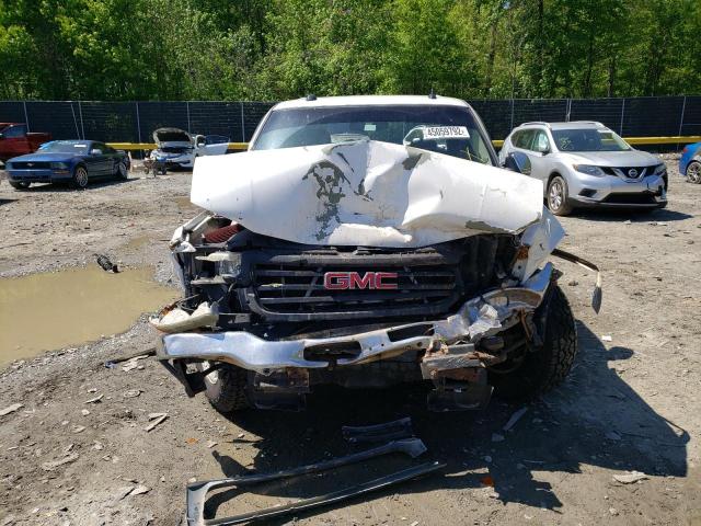 Photo 9 from auction – 2005 GMC NEW SIERRA with VIN 2GTEC13T351281313