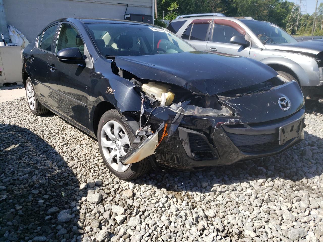 MAZDA 3 I 2010 with VIN JM1BL1SG9A1228395 - Photo from auction
