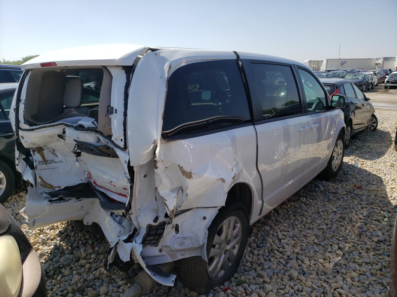 Photo 4 from auction – 2018 DODGE GRAND CARA with VIN 2C4RDGBG2JR305053