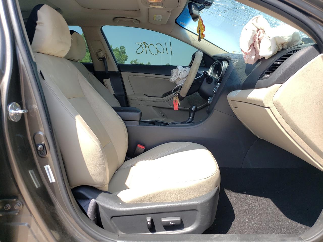 Photo 5 from auction – 2015 KIA OPTIMA EX with VIN 5XXGN4A72FG395129