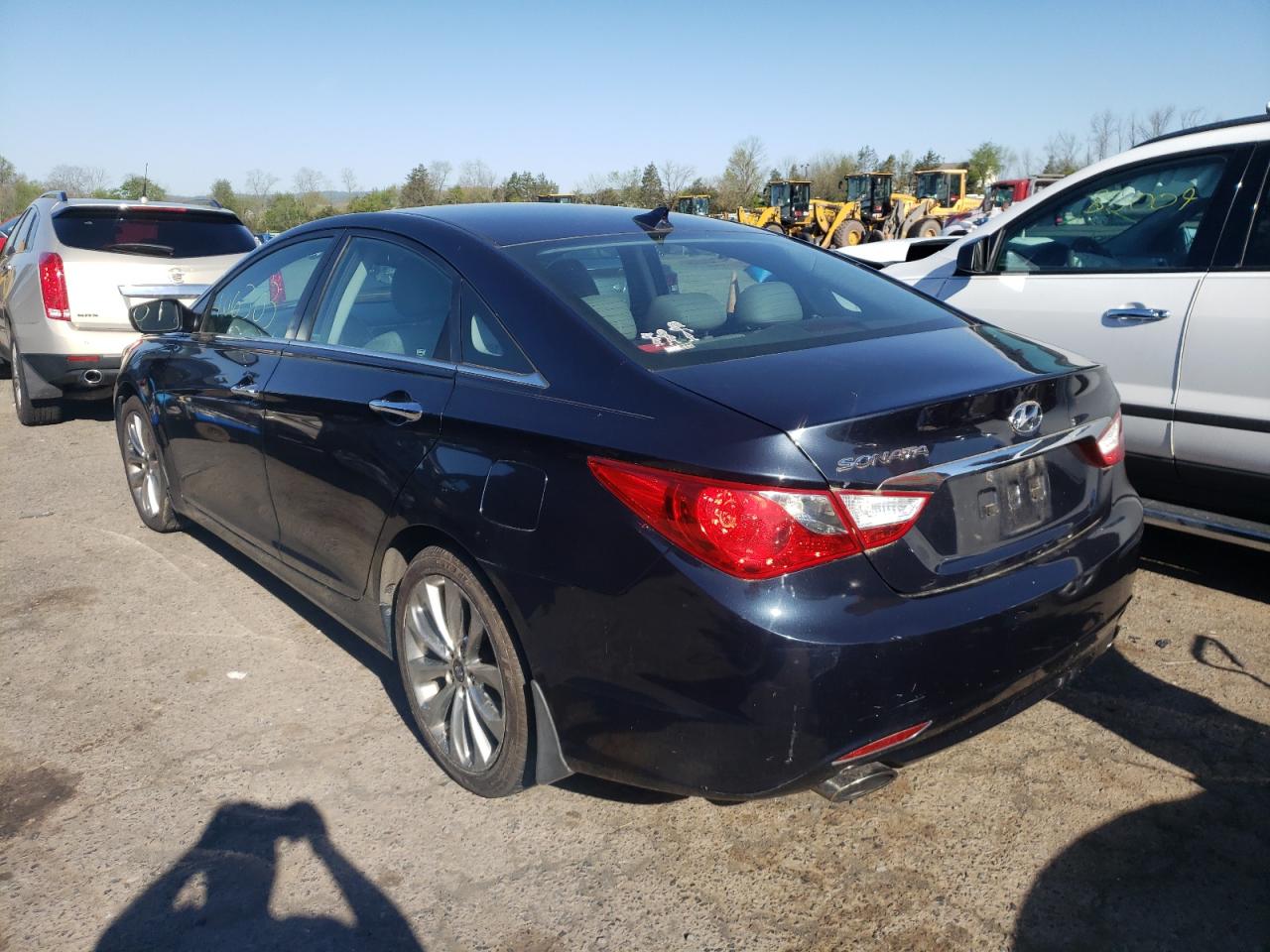 Photo 3 from auction – 2012 HYUNDAI SONATA SE with VIN 5NPEC4AC1CH389722