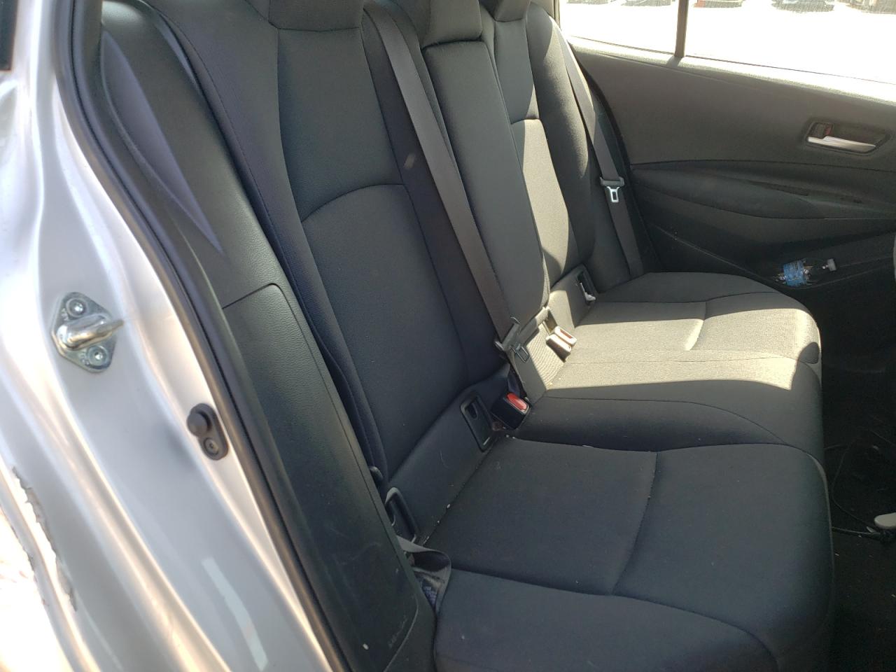 Photo 6 from auction – 2021 TOYOTA COROLLA LE with VIN 5YFEPMAE5MP180848