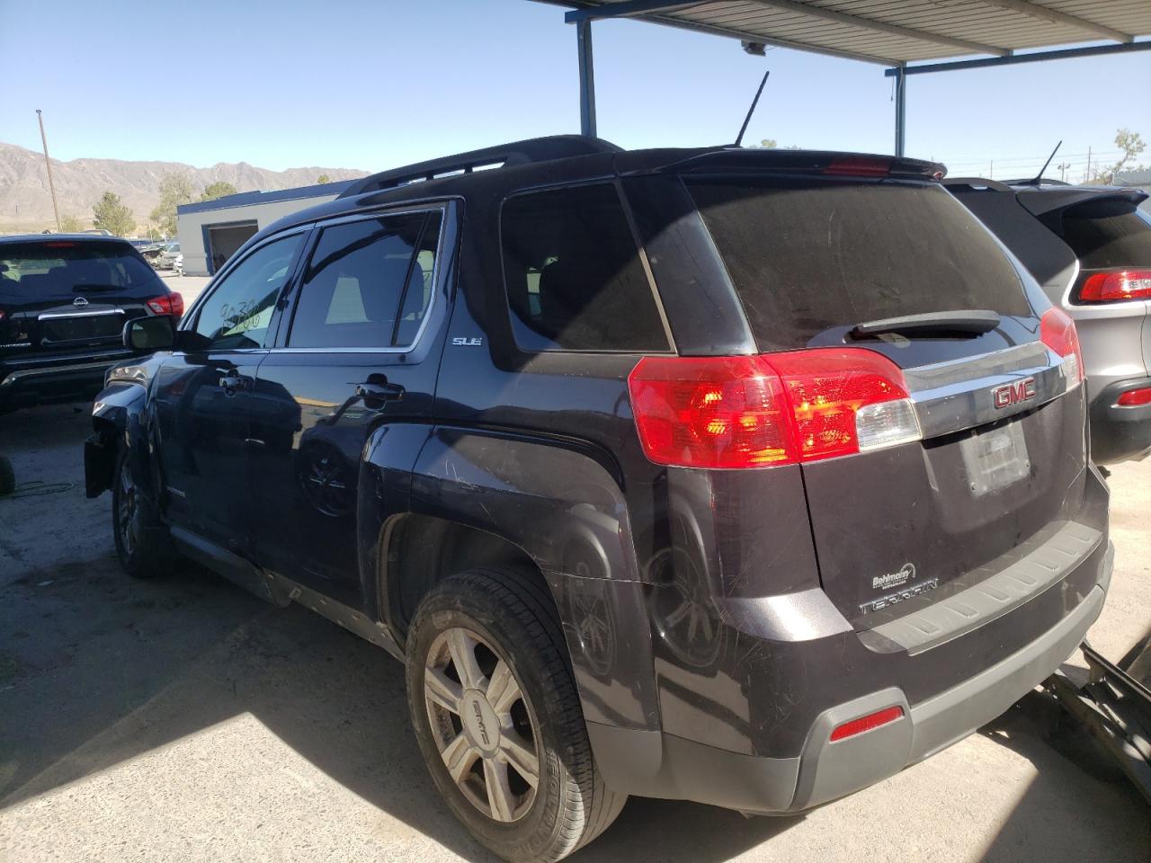 Photo 3 from auction – 2015 GMC TERRAIN SL with VIN 2GKALREK4F6185636