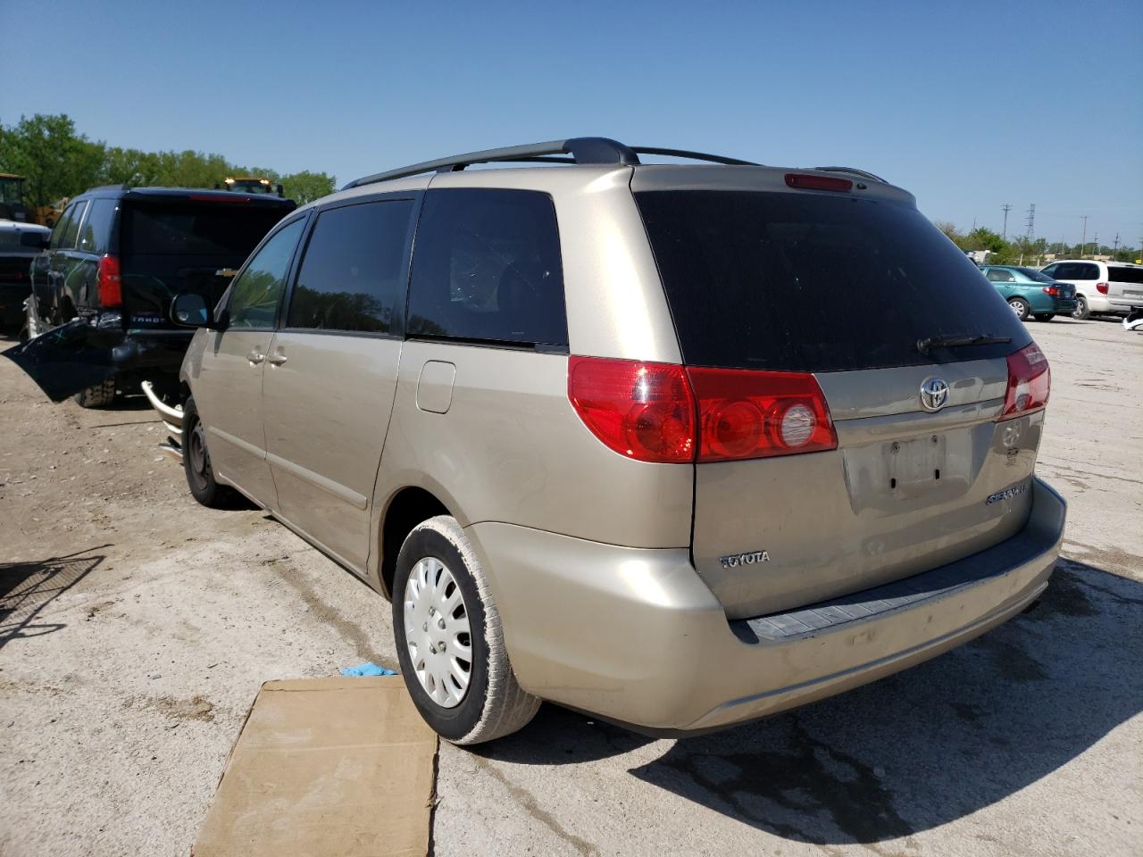 Photo 3 from auction – 2006 TOYOTA SIENNA CE with VIN 5TDZA23C56S390699