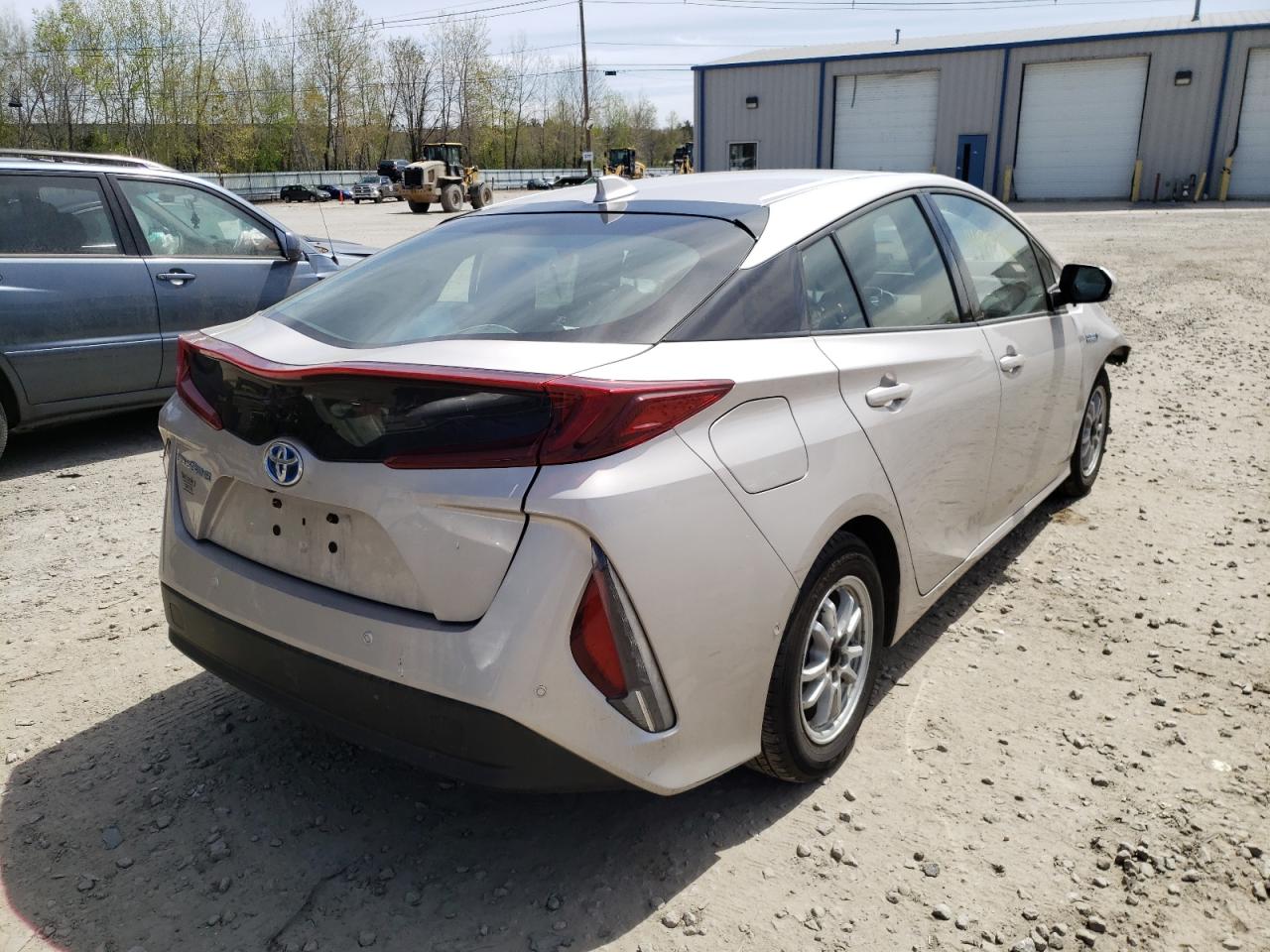 Photo 4 from auction – 2018 TOYOTA PRIUS PRIM with VIN JTDKARFP2J3083798