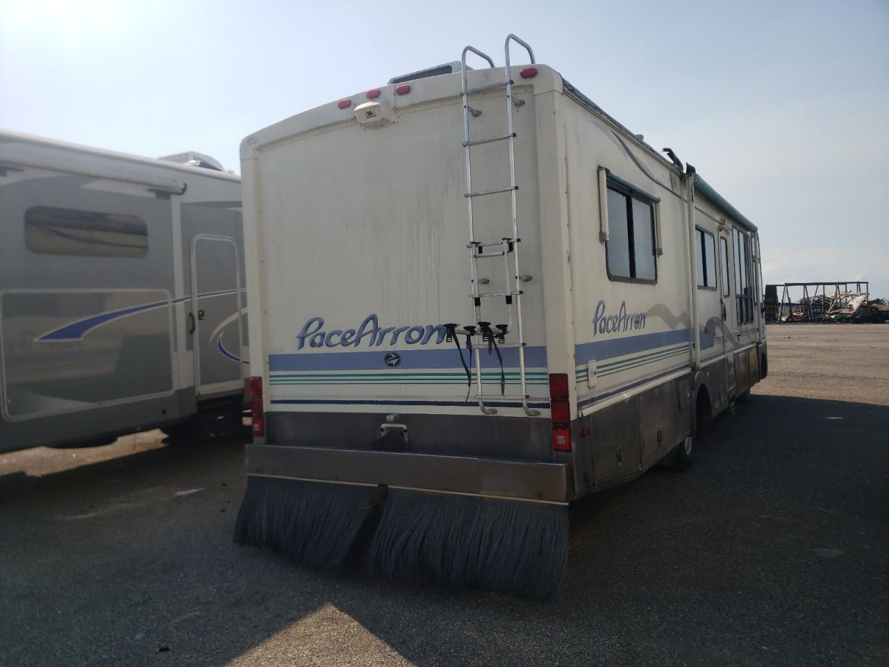 Photo 4 from auction – 1996 FORD F530 with VIN 3FCMF53GXTJA06428