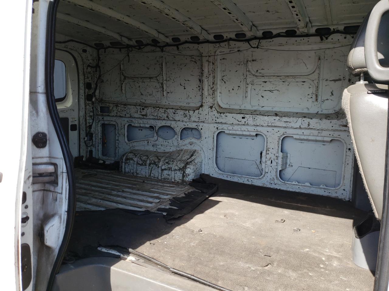 Photo 6 from auction – 2012 NISSAN NV 1500 with VIN 1N6BF0KMXCN112154