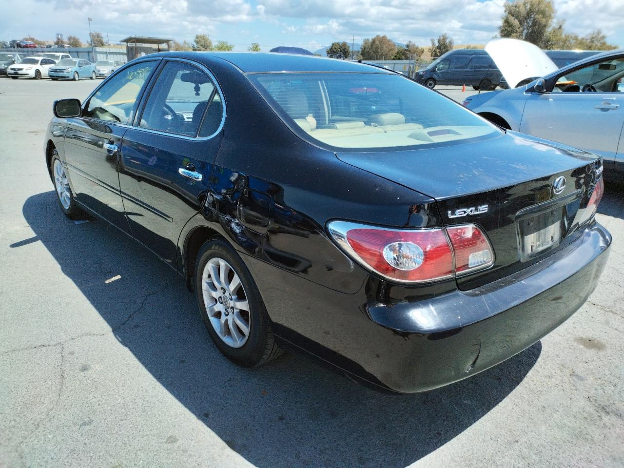 Photo 3 from auction – 2002 LEXUS ES with VIN JTHBF30G420016368