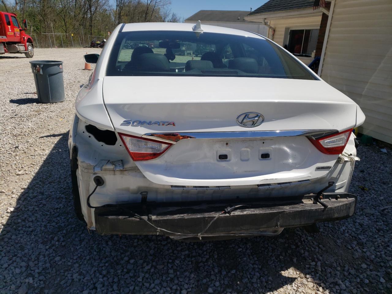Photo 9 from auction – 2011 HYUNDAI SONATA SE with VIN 5NPEC4AC4BH307352