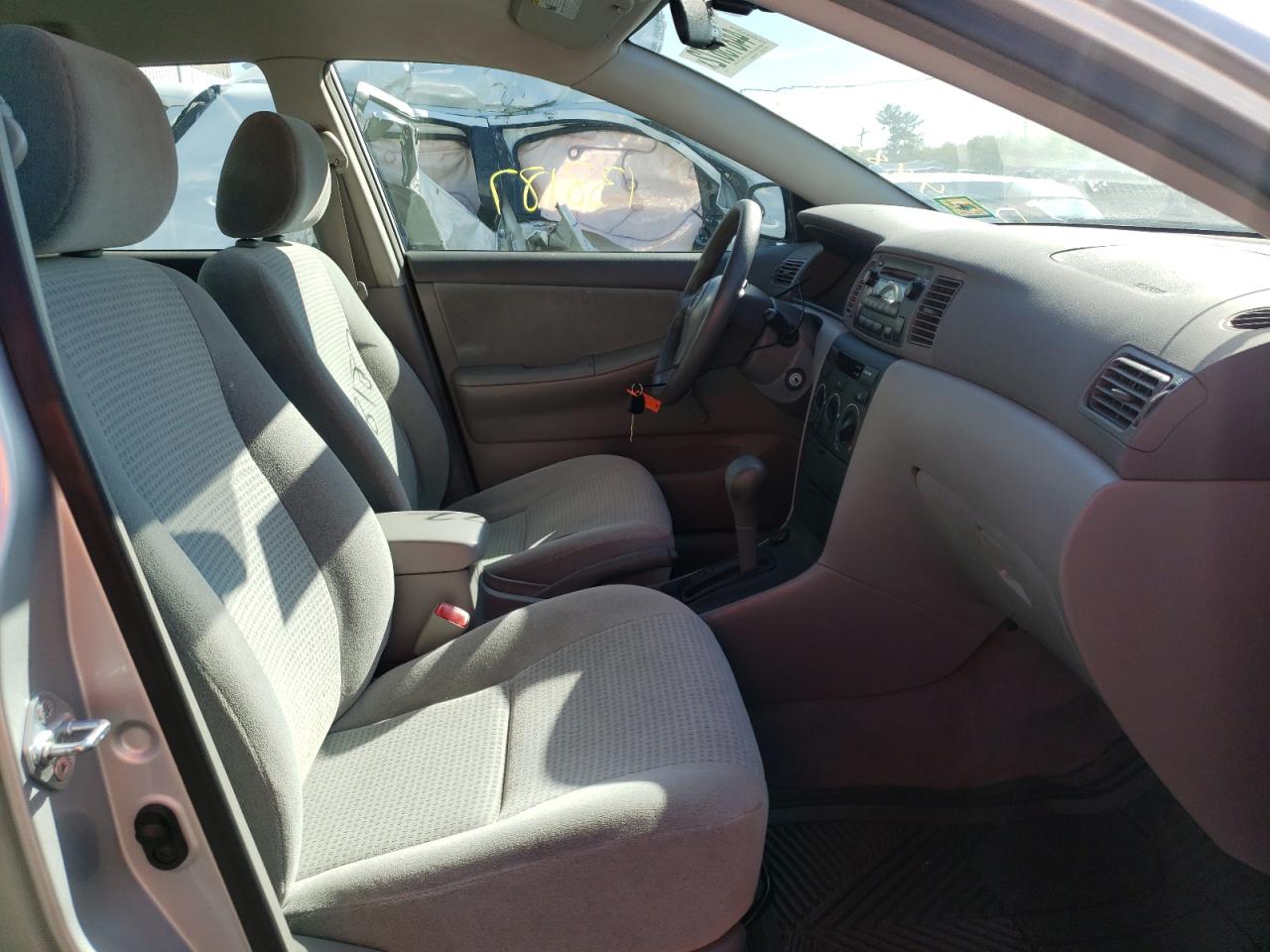Photo 5 from auction – 2007 TOYOTA COROLLA CE with VIN JTDBR32E370100726
