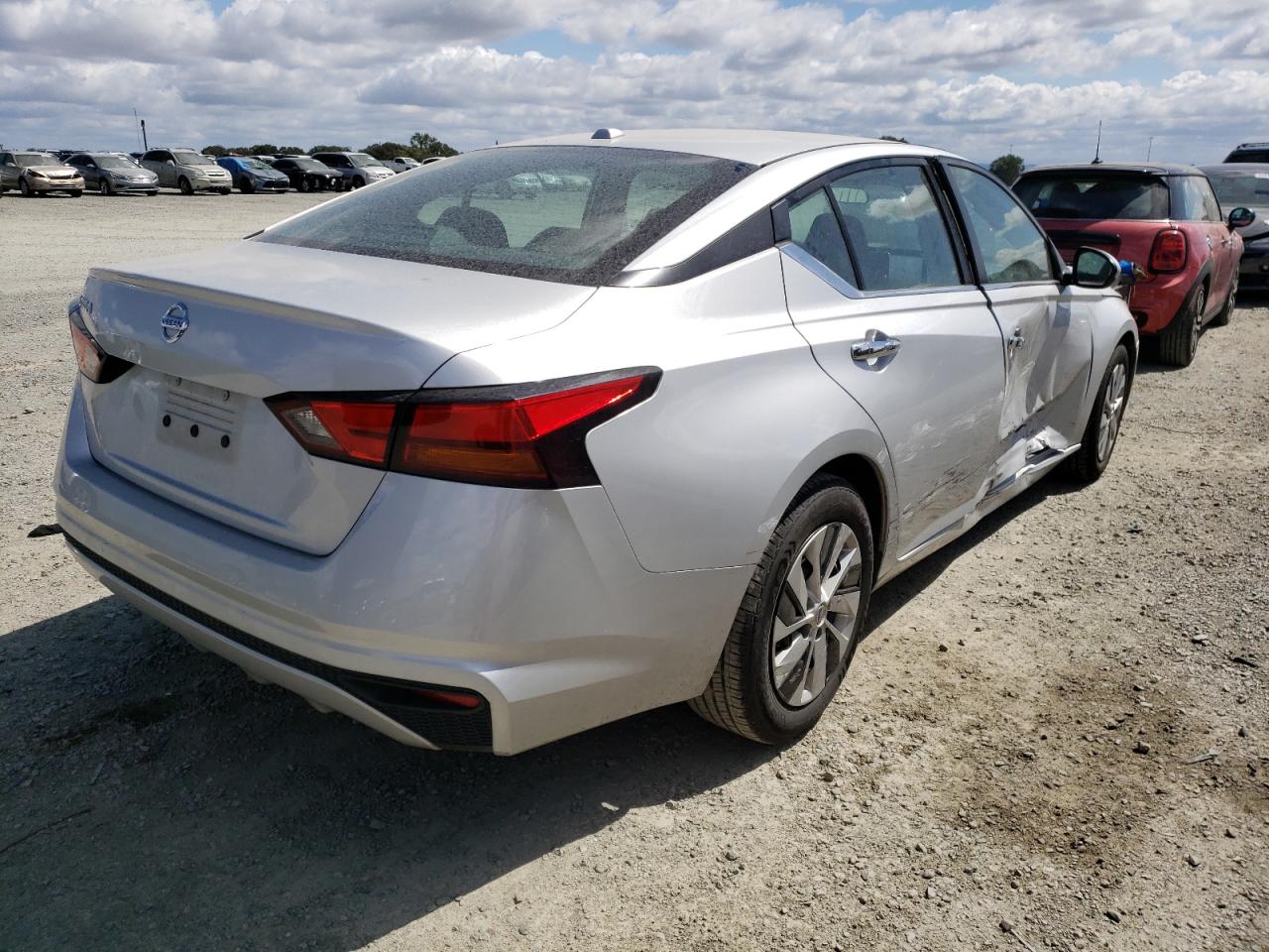 Photo 4 from auction – 2020 NISSAN ALTIMA S with VIN 1N4BL4BV5LC233929