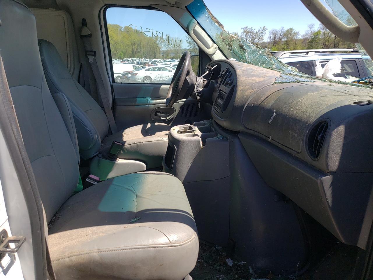 Photo 5 from auction – 2003 FORD ECONOLINE with VIN 1FTNE242X3HB56700