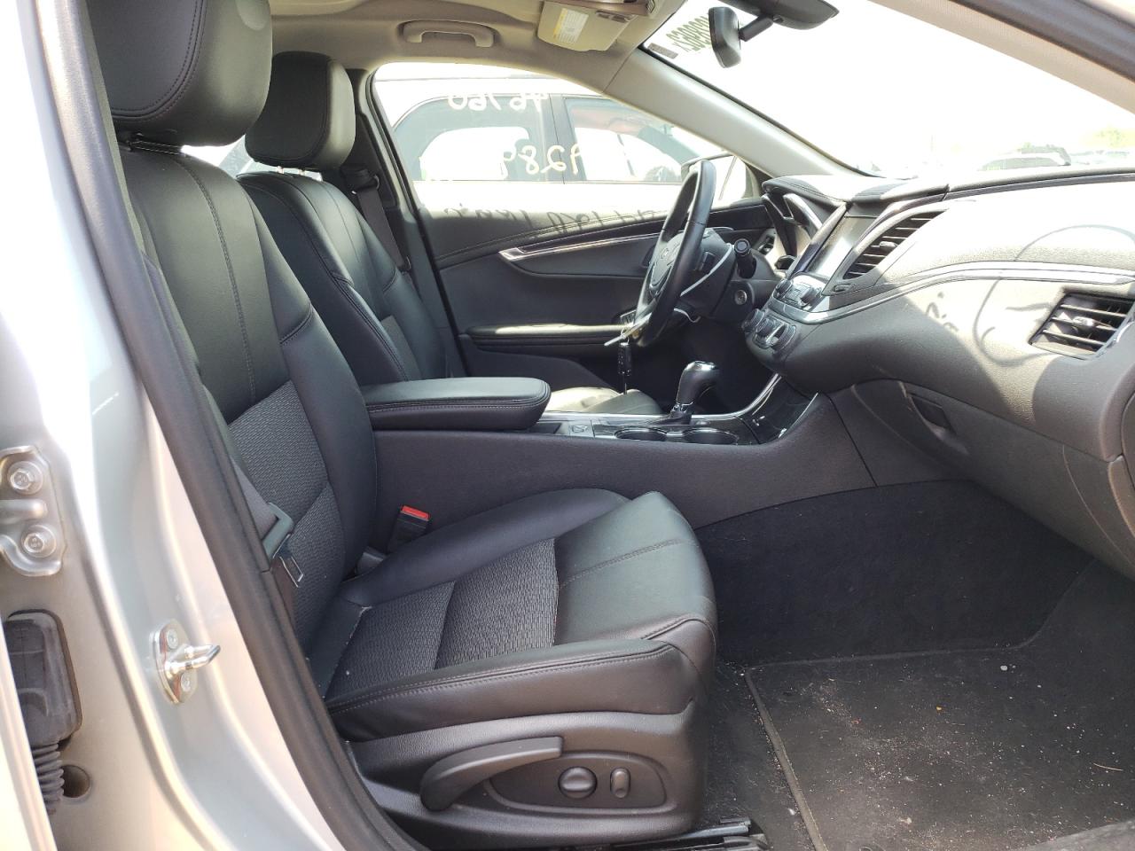 Photo 5 from auction – 2016 CHEVROLET IMPALA LT with VIN 2G1105SA1G9165796