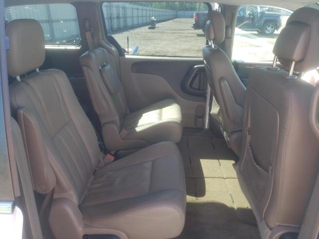 Photo 6 from auction – 2016 CHRYSLER TOWN & COU with VIN 2C4RC1BG9GR296893