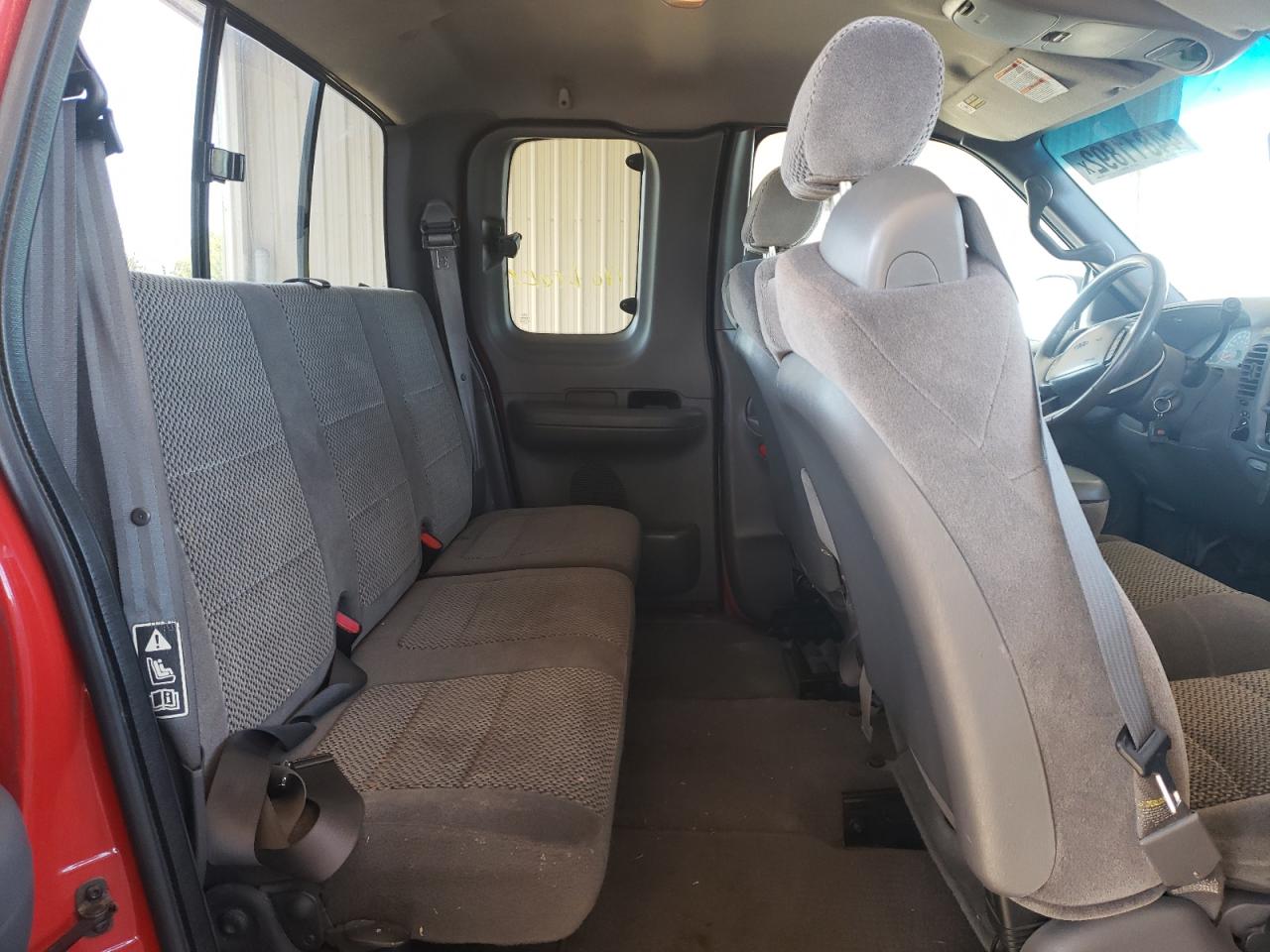 Photo 6 from auction – 2002 FORD F150 with VIN 1FTRX18L32NA45012