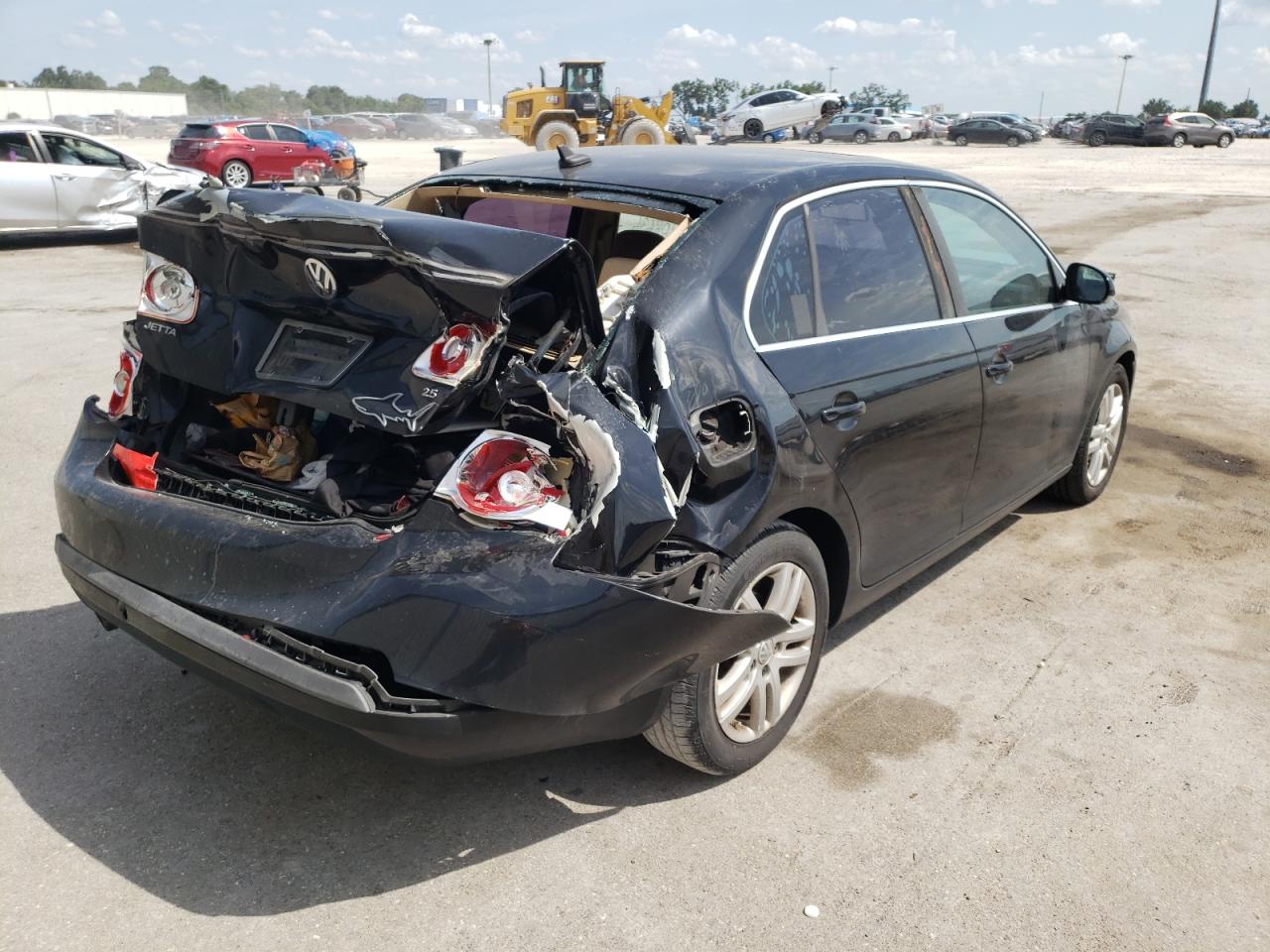 Photo 4 from auction – 2007 VOLKSWAGEN JETTA 2.5 with VIN 3VWSF71K37M035944